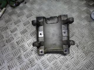 кронштейн (крепление) Audi 80 8C/B4 1994, 2.6 л., бензин