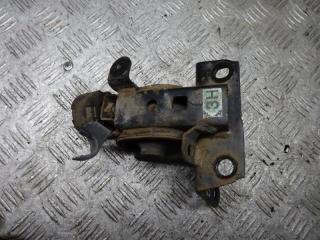 подушка крепления КПП Toyota Corolla 9 поколение (E120/E130) [рестайлинг] 2003, 1.4 л., бензин, МКПП, хетчбэк 5 дв., 123720D080