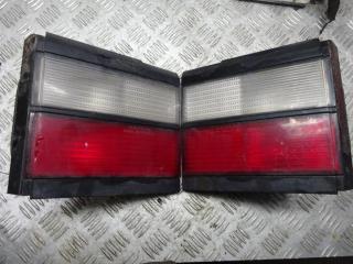 фонарь крышки багажника левый Volkswagen Passat B3 1990, 1.8 л., бензин, МКПП, универсал, 333945108, 333945107