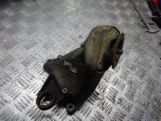 кронштейн КПП Volkswagen Passat B5 1997, 1.6 л., бензин, МКПП, седан, 8D0399114S