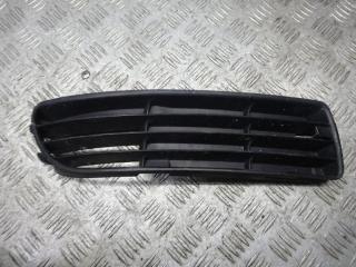 заглушка (решетка) в бампер Audi A4 B5 1995, 1.8 л., бензин, МКПП, седан, 8D0807346G