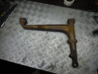 рычаг передний правый Volkswagen Transporter T4 1994, 701407154