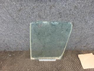 стекло двери передней левой Mercedes-Benz Sprinter W901-904 1999