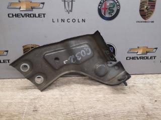 Крепления ( кронштейн ) крыла Chevrolet Traverse 2 поколение 2018, 3.6 л., бензин, АКПП, 84387915