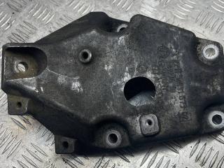 кронштейн двигателя BMW X3 E83 [рестайлинг] 2008, 2.0 л., N47 D20 A, дизель, полный привод, 3451673