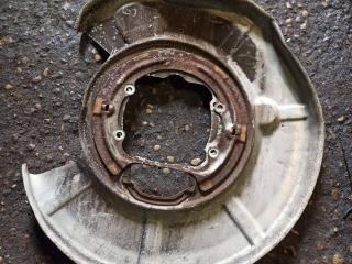 защитный кожух тормозного механизма BMW 5 серия E12 (1972 - 1976)