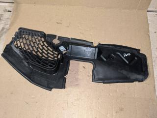 воздуховод (дефлектор) радиатора BMW 5 серия E60/E61 2007, 3.0 л., N54 B30 A, бензин, АКПП, белый, седан, задний привод, 51747184517