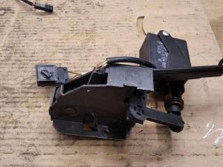 замок багажника BMW 5 серия E39 [рестайлинг] 2001, 8236897, 8384069