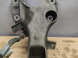 кронштейн двигателя BMW X5 E70 2007, 3.0 л., N52 B30 AF, бензин, АКПП, 6772673