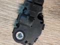 моторчик заслонки печки Mercedes-Benz M-Класс W164 2006, 3.5 л., M 272.967, бензин, АКПП, внедорожник 5 дв., правый руль, 929888G, EFB336 - фото №3