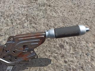 рычаг ручного тормоза (ручника) Mini Cooper 1 поколение 2001, 1.6 л., W10 B16 A, бензин, АКПП, красный, хетчбэк 5 дв.