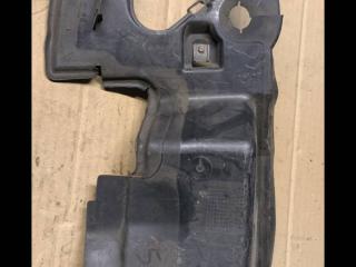 воздуховод (дефлектор) радиатора BMW 5 серия E60/E61 2005, 7050604