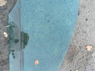 стекло двери передней правой Mercedes-Benz GL-Класс X164 2007, 3.0 л., OM 642.940, дизель, АКПП, серебристый, внедорожник 5 дв.