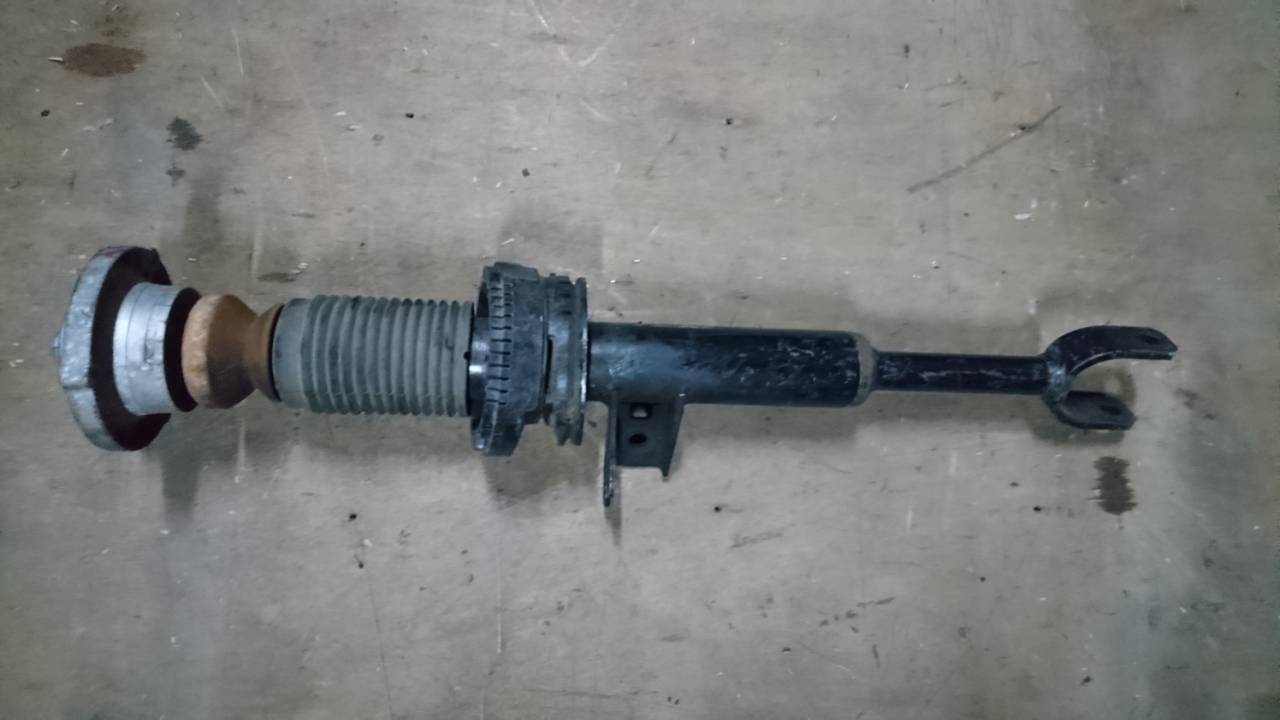 амортизатор передний левый BMW 2010, 3.0 л., N57 D30 A, дизель, АКПП, хетчбэк 5 дв., 31316795445, 6795445, 31316798153 - фото №1