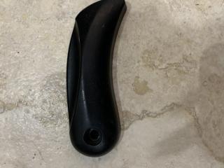 захватный крюк капота BMW 5 серия E60/E61 2004, 2.5 л., M54 B25 (256S5), бензин, МКПП, синий, универсал, 51437008933