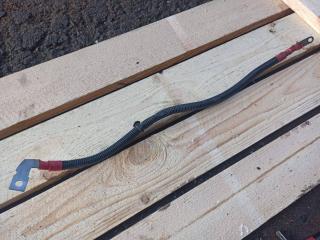 минусовой провод аккумулятора BMW X5 E70 2008