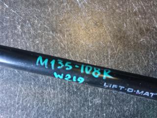 амортизатор капота Mercedes-Benz CLS-Класс C219 2007, 3.0 л., OM 642.920, дизель, АКПП, купе, A2118800029