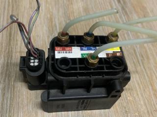 блок клапанов пневмоподвески Mercedes-Benz S-Класс W222/C217/A217 2015, 3.0 л., OM 642.861, дизель, АКПП, седан, A0993200058