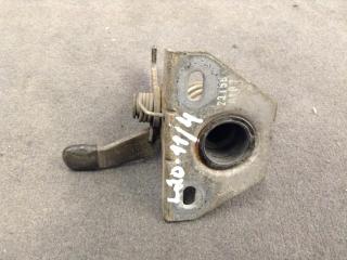 захватный крюк капота BMW 5 серия E60/E61 2006, 4.8 л., N62 B48 A, бензин, АКПП, универсал