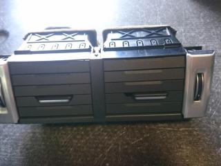 дефлектор обдува салона Land Rover Range Rover Evoque L538 2012, 2.2 л., 224DT, дизель, АКПП, внедорожник 5 дв., BJ32014L21AB