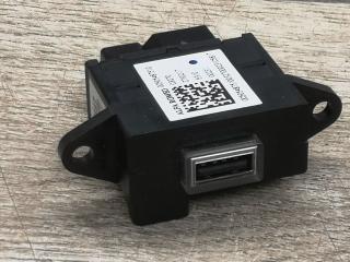 разъем AUX / USB Alfa Romeo 2018, 2.0 л., бензин, правый руль, 50548751