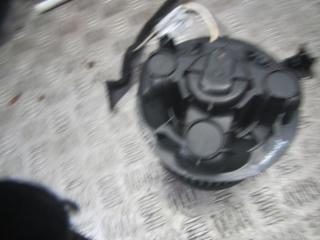 моторчик печки Dacia Sandero 1 поколение 2009, 1.4 л., бензин, МКПП, хетчбэк 5 дв.