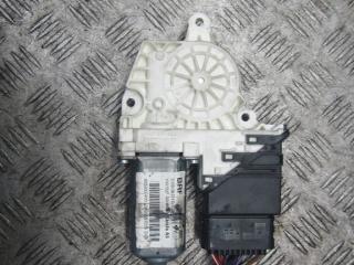 моторчик стеклоподъемника задний левый Skoda Octavia 1 поколение [рестайлинг] 2010, 1.6 л., дизель, АКПП, универсал, 5K0959703A