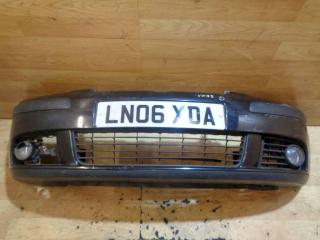 бампер передний Volkswagen Golf 5 поколение 2006, черный, 1K0807221