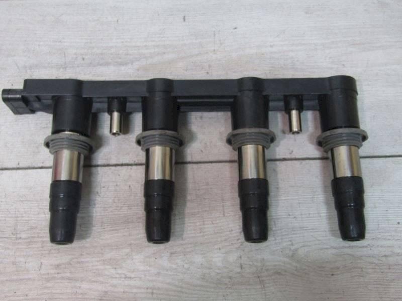 катушка зажигания Chevrolet Cruze HR (2001 - 2008), 96476979 - фото №1