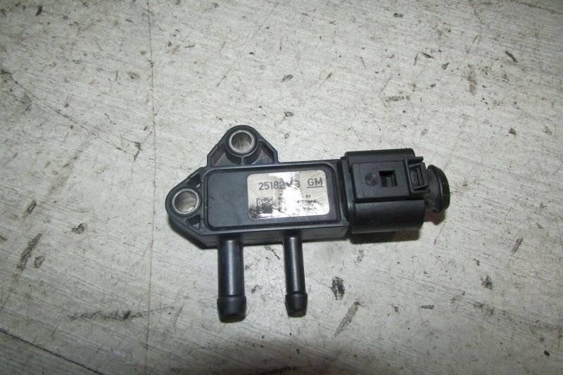 клапан впускной Opel Antara 1 поколение (2006 - 2011), 25182883 - фото №1