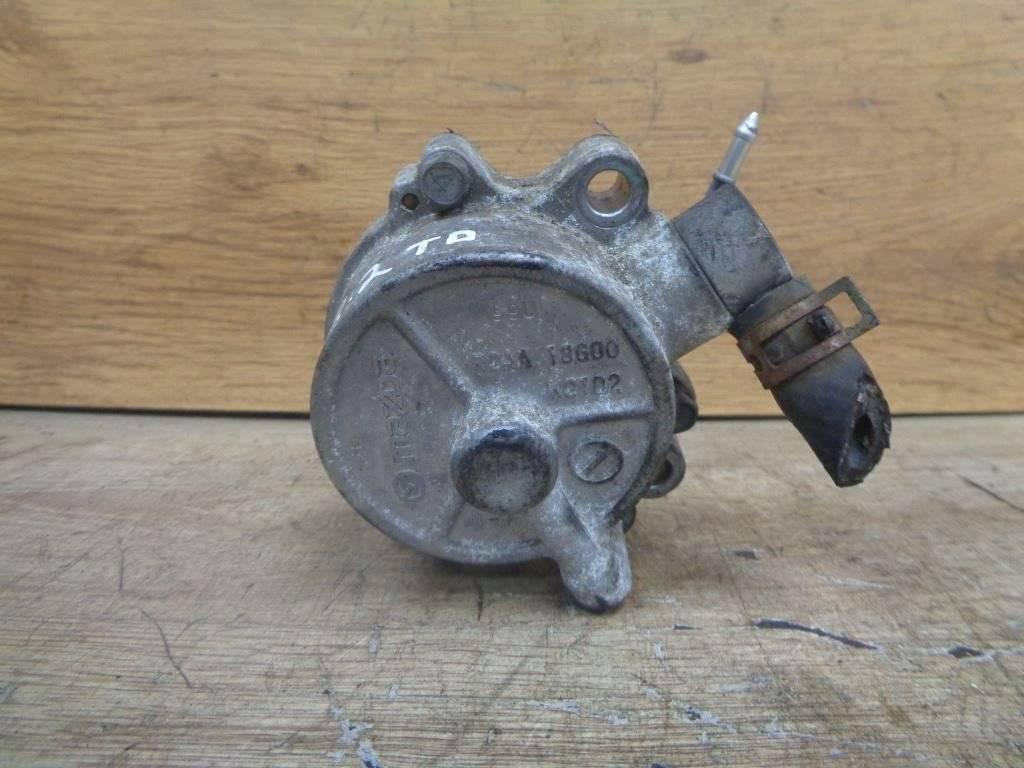 насос вакуумный Mazda 6 GH (2007 - 2012), 2.2 л., R2AA, дизель, R2AA18G00 - фото №1