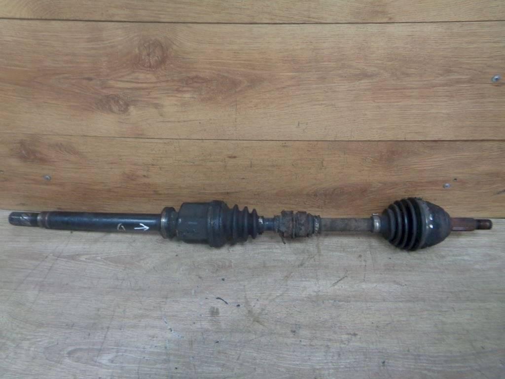 полуось (приводной вал, ШРУС) Nissan Note E11 2008, 391007599R - фото №1