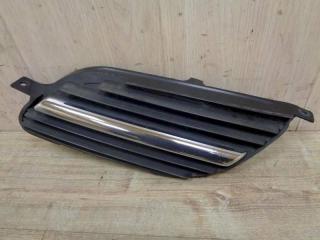 решетка радиатора Nissan Almera Tino V10 2003