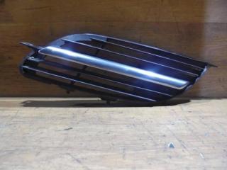 решетка радиатора Nissan Almera Tino V10 2003
