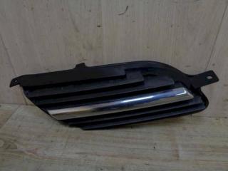 решетка радиатора Nissan Almera Tino V10 2003