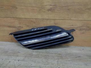 решетка радиатора Nissan Almera Tino V10 2002