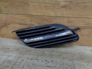 решетка радиатора Nissan Almera Tino V10 2002