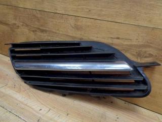 решетка радиатора Nissan Almera Tino V10 2003