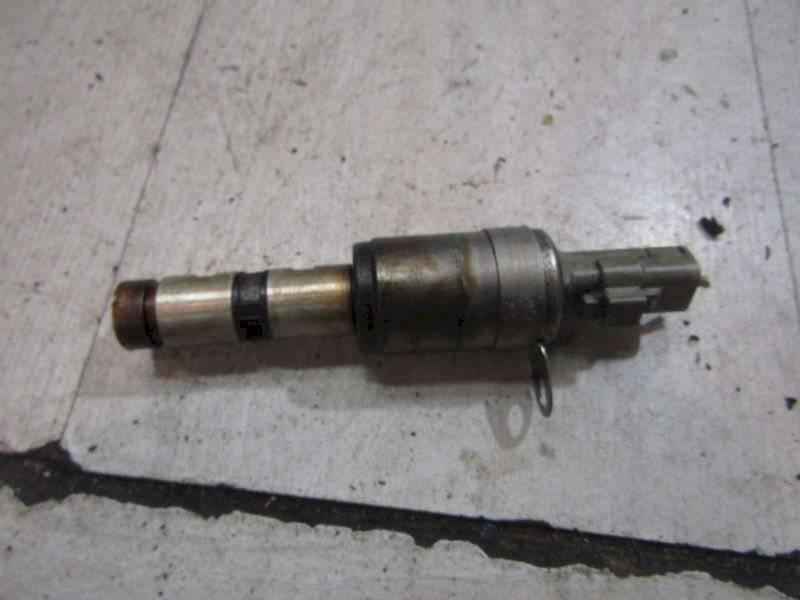 клапан фазорегулятора Renault Megane 3 поколение (2008 - 2014), 1.6 л., K4M 858, бензин, 8200413185 - фото №1