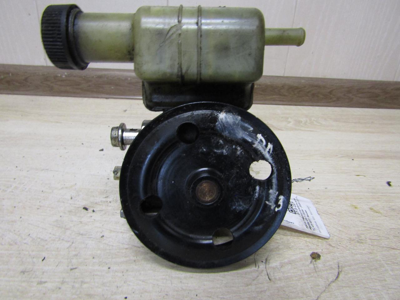 насос гидроусилителя руля Mazda CX-7 1 поколение (2006 - 2009), 2.3 л., Ti, L3-VDT, бензин, EG2132650B, EG21, EG2132650C, EG2132600A, EG2132600 - фото №1