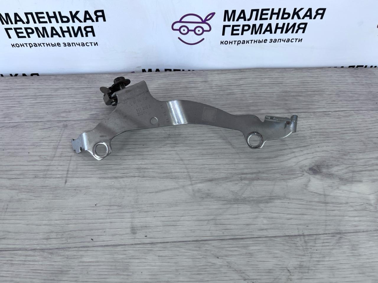 крепление катализатора BMW 5 серия G30/G31 G30 2017, 3.0 л., B58 B30 A, бензин, АКПП, темно-синий, седан, полный привод, 18327643154, 7643154 - фото №1