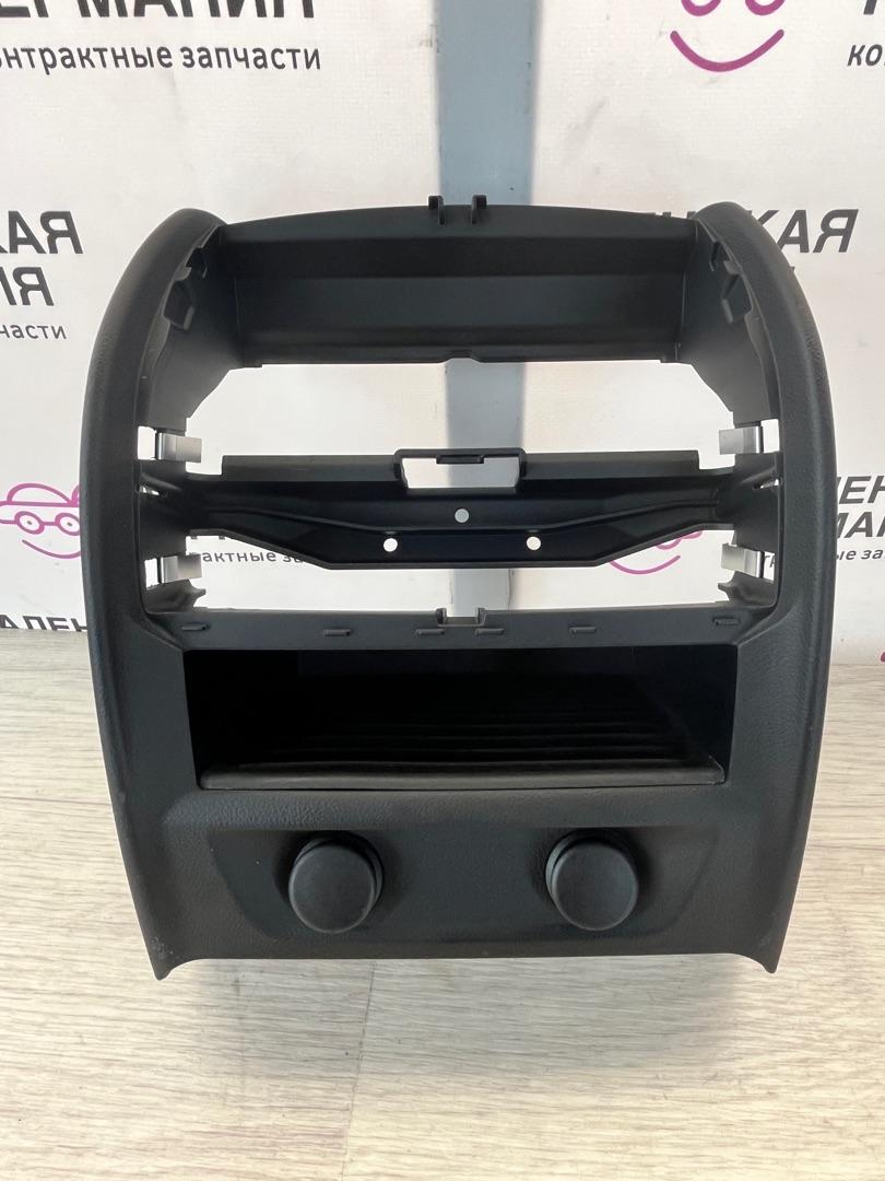 Декоративная накладка центральной консоли BMW 5 серия G30/G31 (2016 - 2020), 3.0 л., B58 B30 A, бензин, полный привод, 51169377080, 9377080, 51166833803, 6833803, 51166838217, 6838217 - фото №1