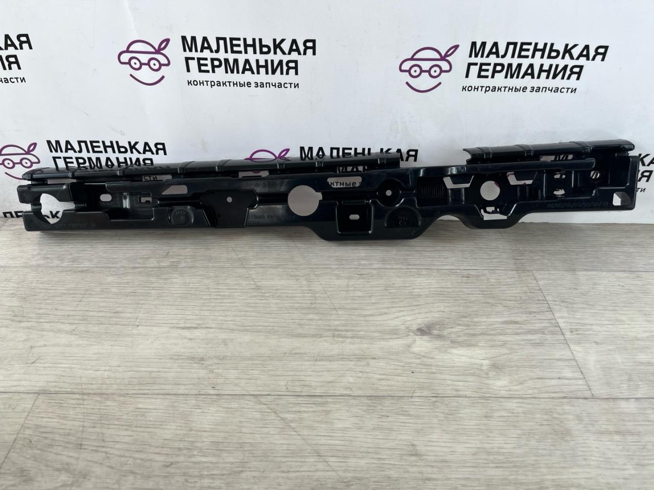 Кронштейн крепления порога BMW 5 серия G30/G31 (2016 - 2020), 3.0 л., B58 B30 A, бензин, полный привод, 7387345, 51777387345 - фото №1