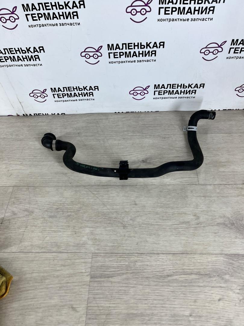 патрубок радиатора BMW 5 серия G30/G31 G30 2017, 3.0 л., B58 B30 A, бензин, АКПП, темно-синий, седан, полный привод, 64219299624, 9299624 - фото №1