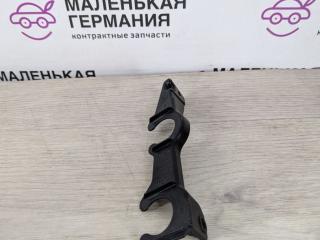 кронштейн (крепление) BMW 5 серия G30/G31 G30 2017, 3.0 л., B58 B30 A, бензин, АКПП, темно-синий, седан, полный привод, 13718607951, 8607951