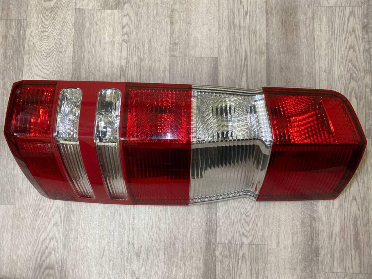 фонарь задний правый Mercedes-Benz Sprinter 2 поколение (W906) W906 (2006 - 2014), A9068202200, 9068202200, A9068200264, 9068200264 - фото №1