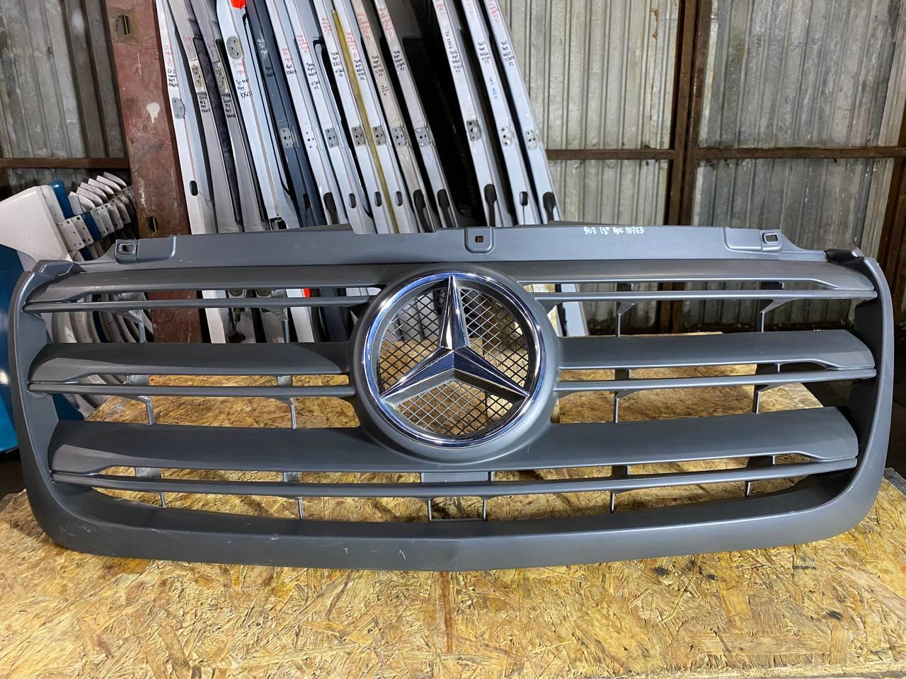 решетка радиатора Mercedes-Benz Sprinter W907/W910 W910 (2018 - 2026), A9108852600, 9108852600, 9108800000, A9108800000