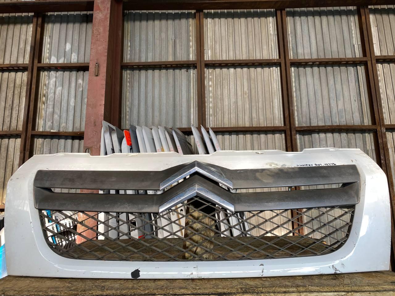 решетка радиатора Citroen Jumper 2 поколение (2006 - 2014), 1306600070, 1308069070