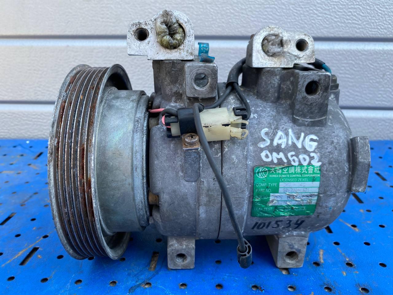 компрессор кондиционера SsangYong Musso 1 поколение (1993 - 1998), DKV14C, HFC134A, 5060212704, 5064914380 - фото №1