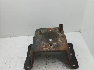 крепление запаски Hyundai Galloper 2 поколение 1998, 2.5 л., дизель, МКПП, внедорожник 5 дв.